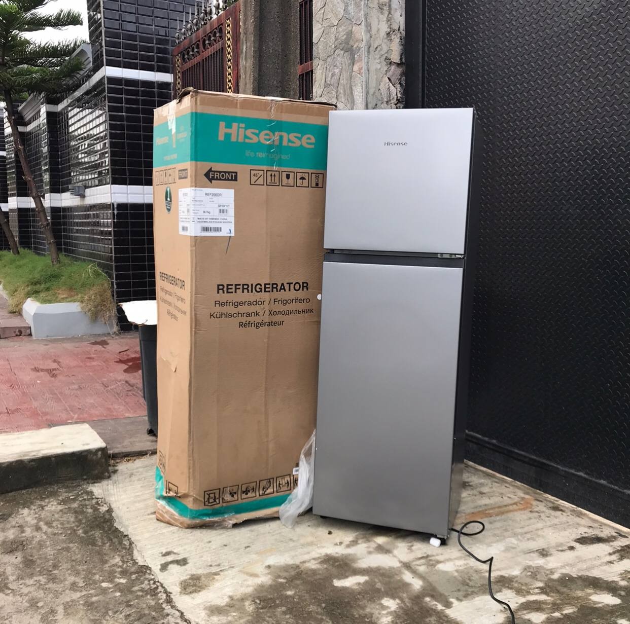 ❌SOLD-OUT Awoof Brand New Hisense 200DR 154L Top Freezer Refrigerator For-Sale