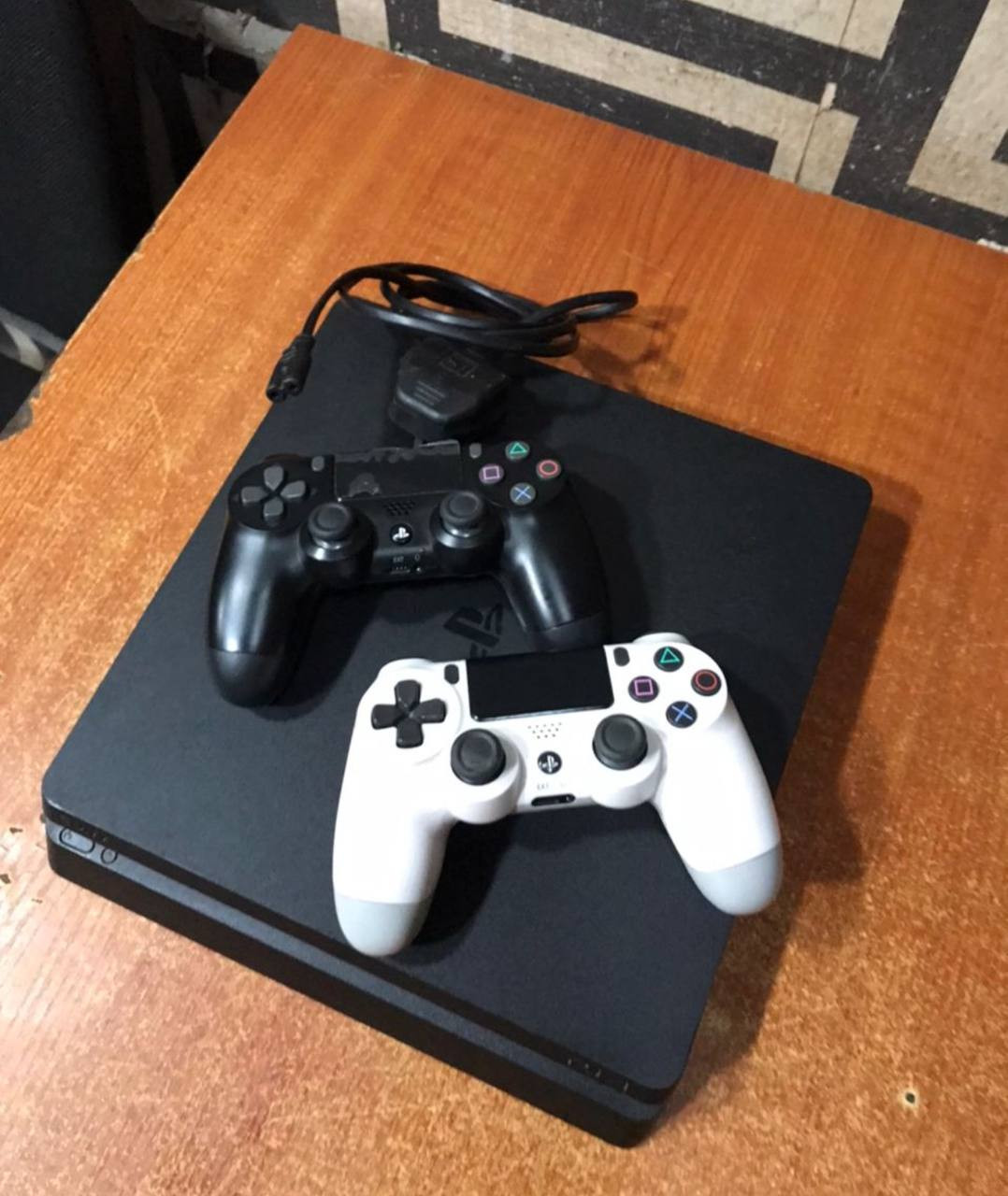 ❌❌SOLD-OUT❌❌ V.Clean, 500Gb, Slim PlayStation 4 With 7 different installed Games 2 Controller For-Sale [ Product Code >> 0226 ]