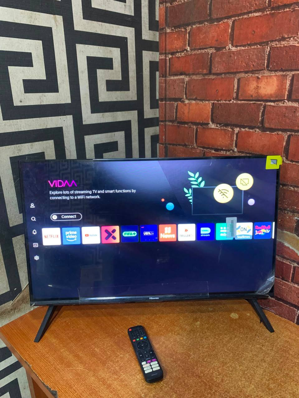 V.Clean, 32Inches, 4K, Smart Frameless Hisense Tv For-Sale [ Product Code >> 0756 ]