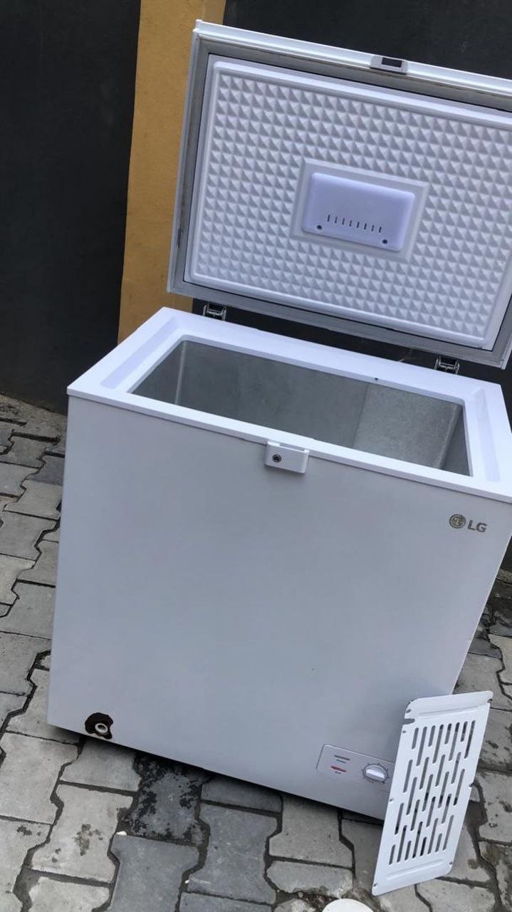 LG Freezer 250 litters