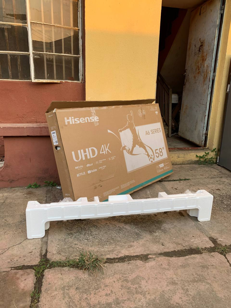 V.Clean 3Weeks Used 58Inches UHD 4K A6 Series Frameless Bluetooth Tv For-Sale