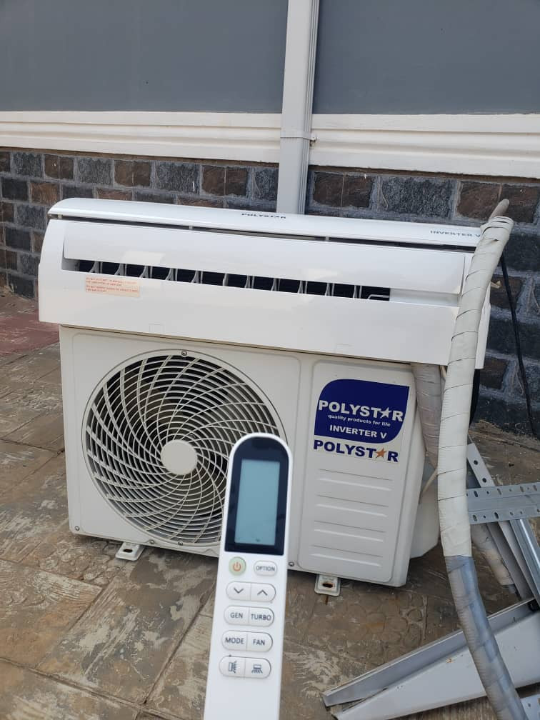 Super clean polystar 1.5hp inverter ac with full kits and hanger