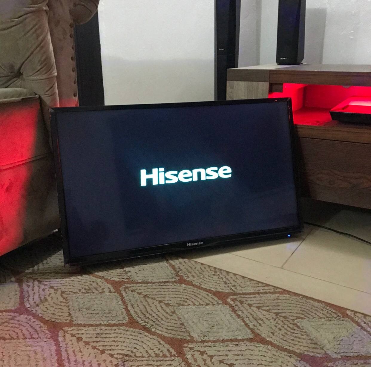 V.Clean Hisense 32Inches Full HD LED TV For-Sale