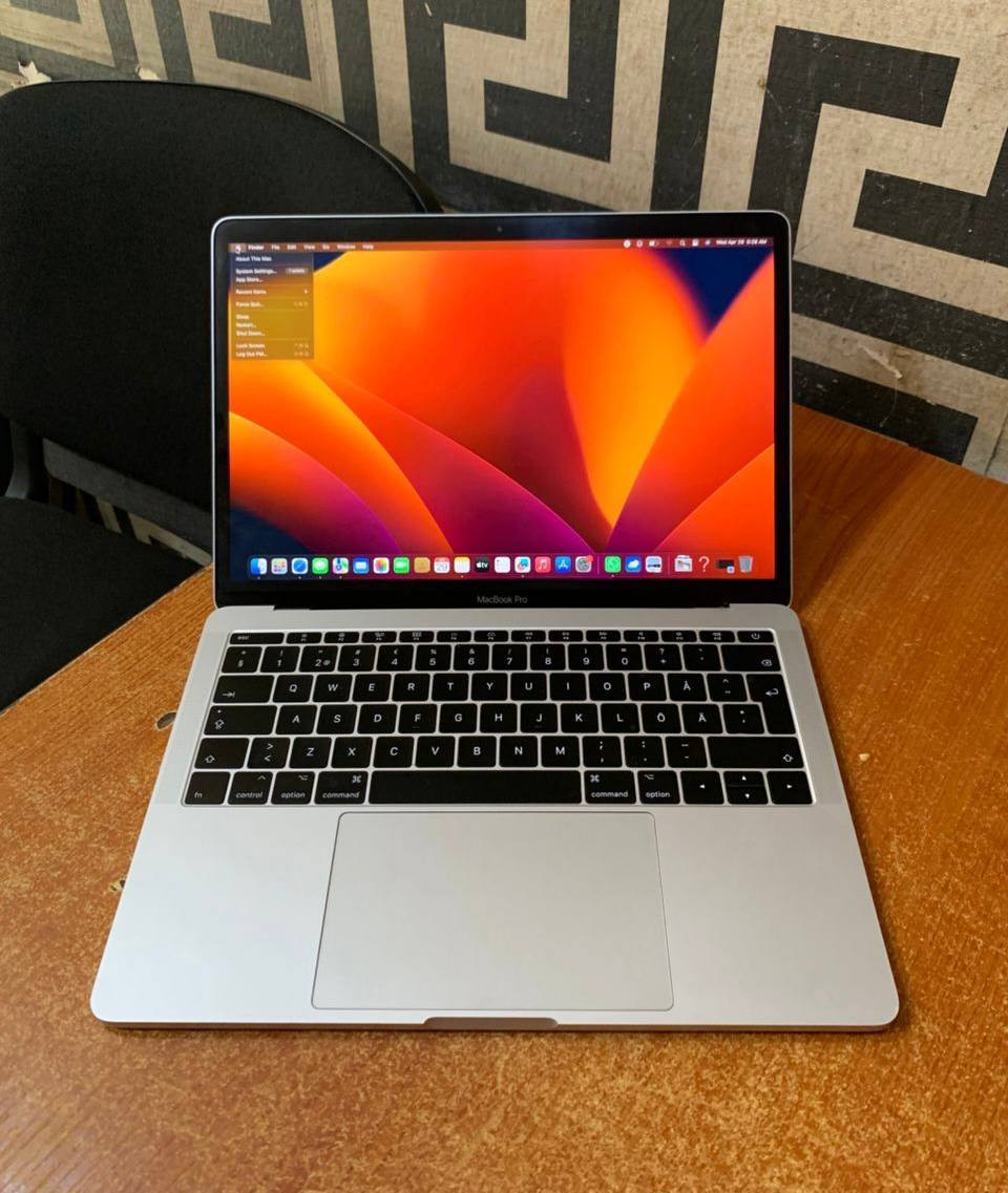 V.Clean 8Gb Ram, 256Gb Ssd, Corei5, 2.3Ghz, 13Inches 2017 MacBook Pro Laptop For-Sale [ Product Code >> 0405 ]