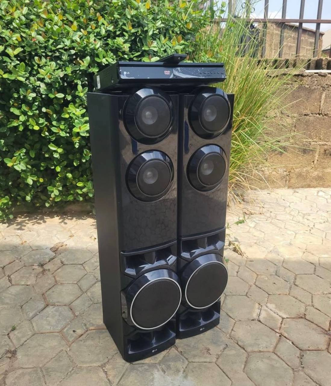 V.Clean LG, DVD, Bluetooth 1250W, Home Theater Body Guard Sound System For-Sale