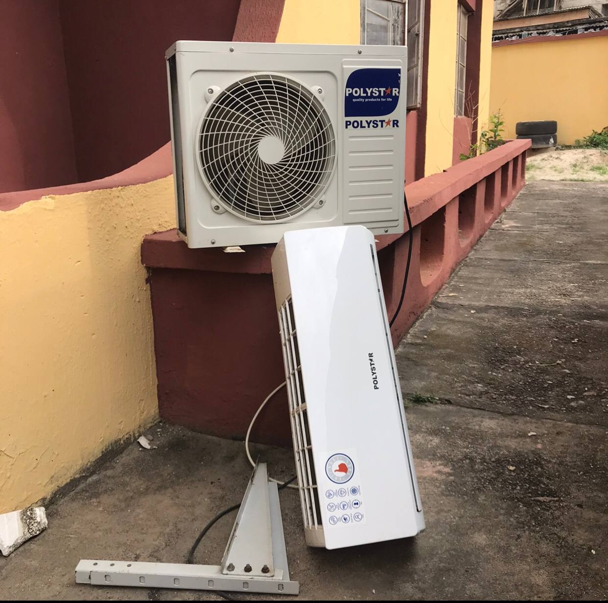 ❌❌SOLD-OUT❌❌ V.Clean, 1Hp Polystar Air Conditioner With the full kit, Outdoor Hanger For-Sale