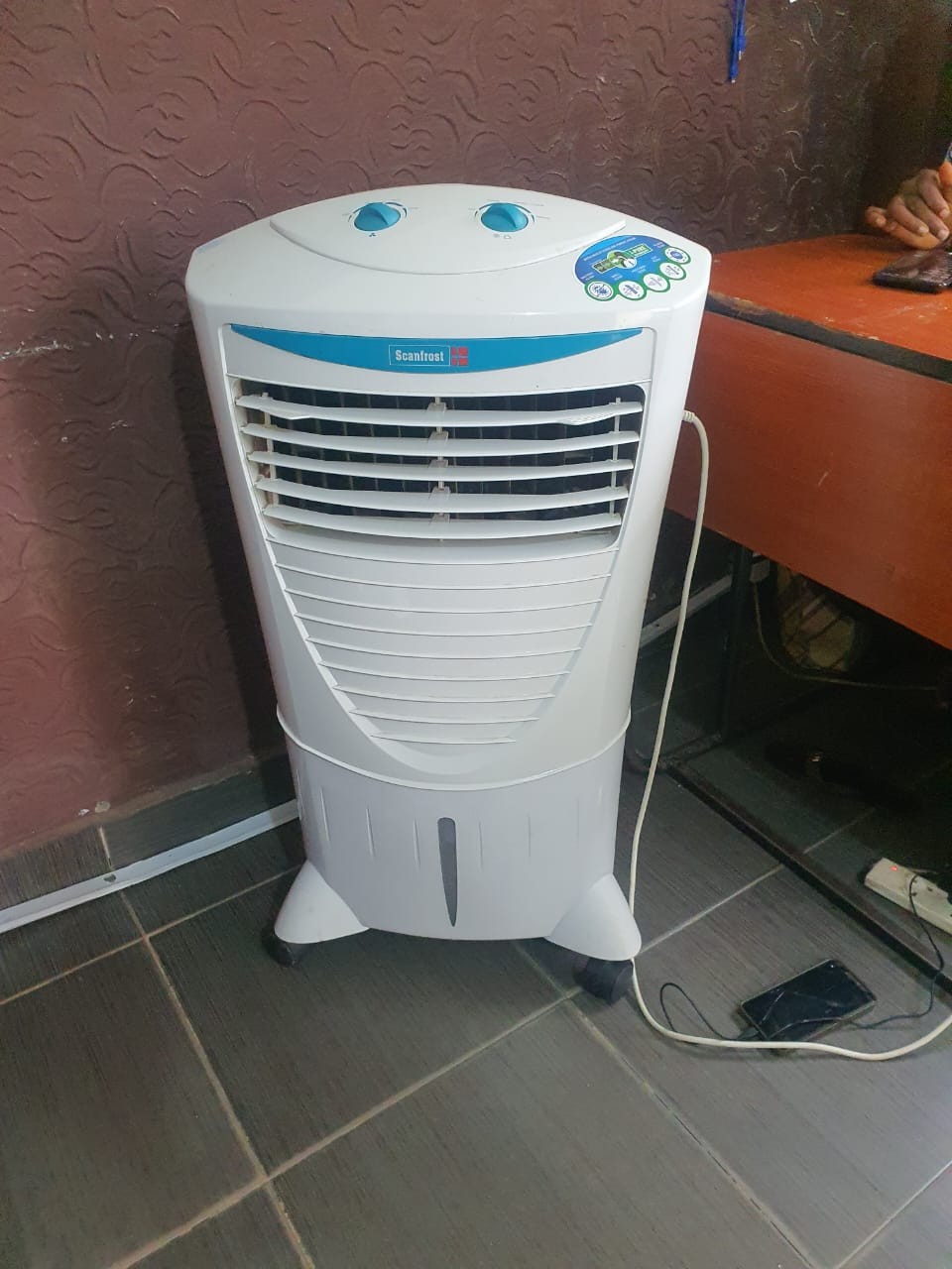100% CLEAN SCANFROST AIR COOLER SFAC4000