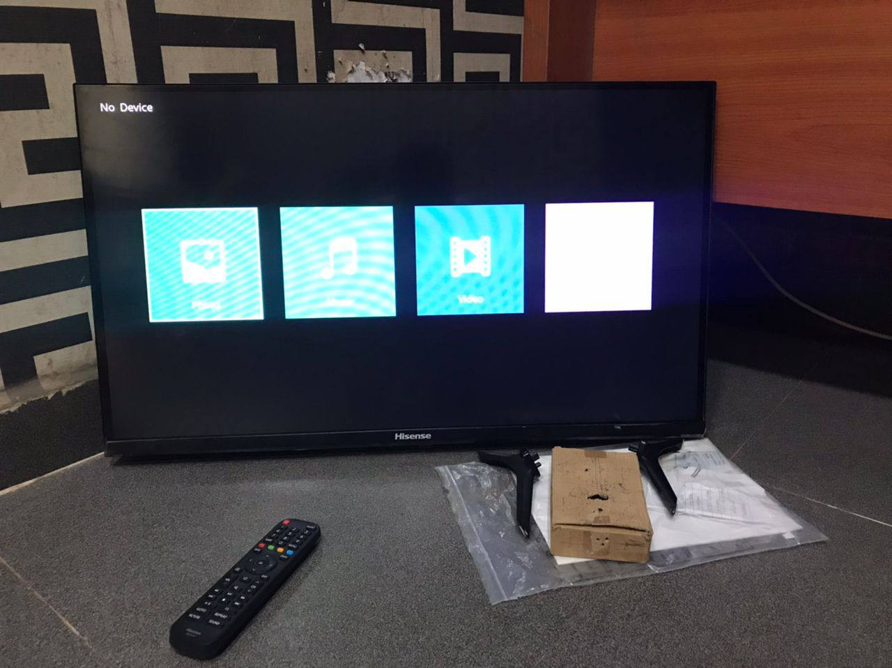 V.Clean, 2025 Model, 32Inches Hisense Full Hd Frameless Tv For-Sale