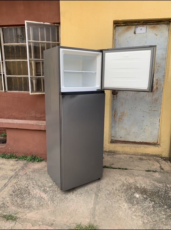 ❌❌SOLD-OUT❌❌...Clean Hisense 306DR 295L Top Freezer Refrigerator HISREF306DR For-Sale