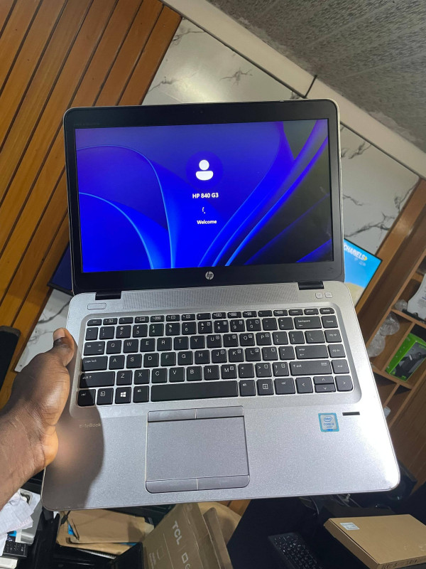 V.Clean 8Gb Ram, 500Gb Hdd, Corei5, Keyboard Light, 2-3Hurs Ba3 Life, Hp EliteBook Book 840 G3 Laptop For-Sale [ Product Code >> 0625 ]