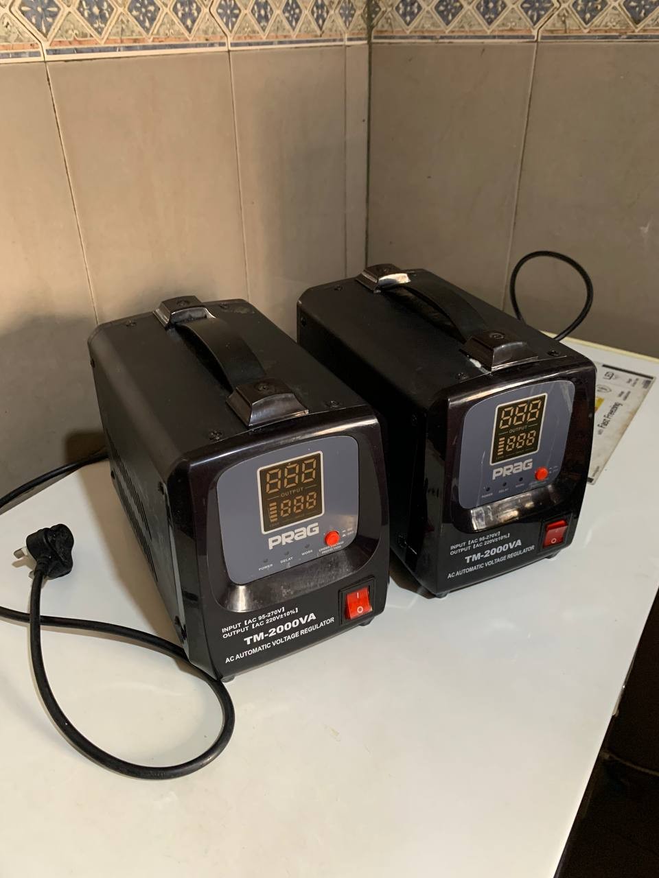 V.Clean 2Months Used 2000Va Digital Automatic Voltage Regulator For-Sale