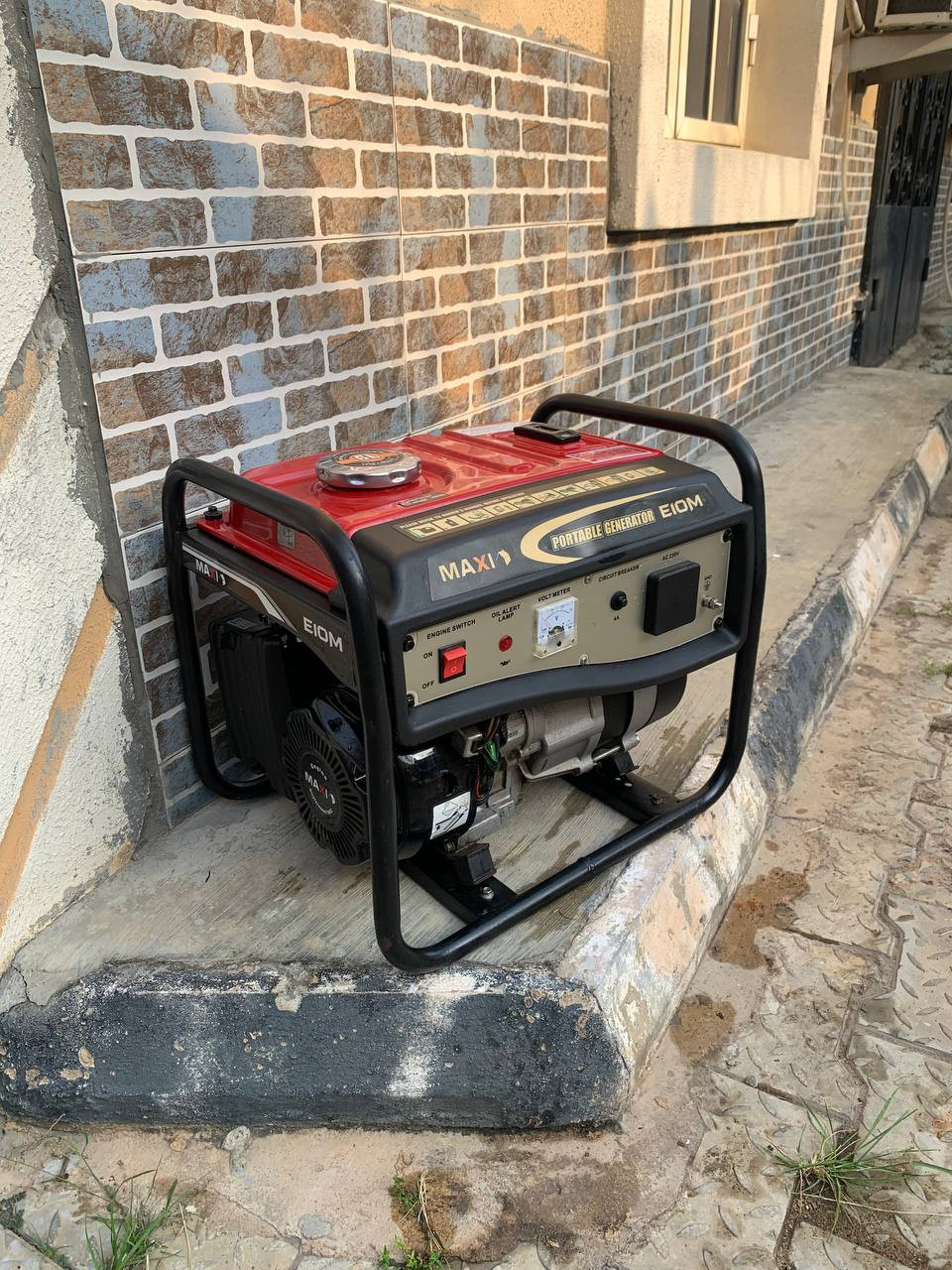 V.Clean, 1Month Used, 1.25Kva Maxi Generator For-Sale