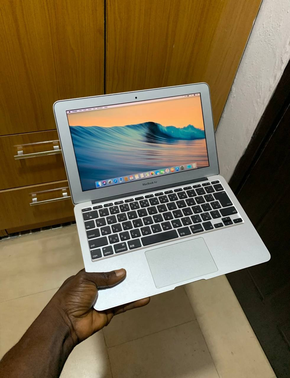 V.Clean 2Gb Ram, 128Gb Ssd, 2-3Hours, 2010, MacBook Air 11” Laptop For-Sale