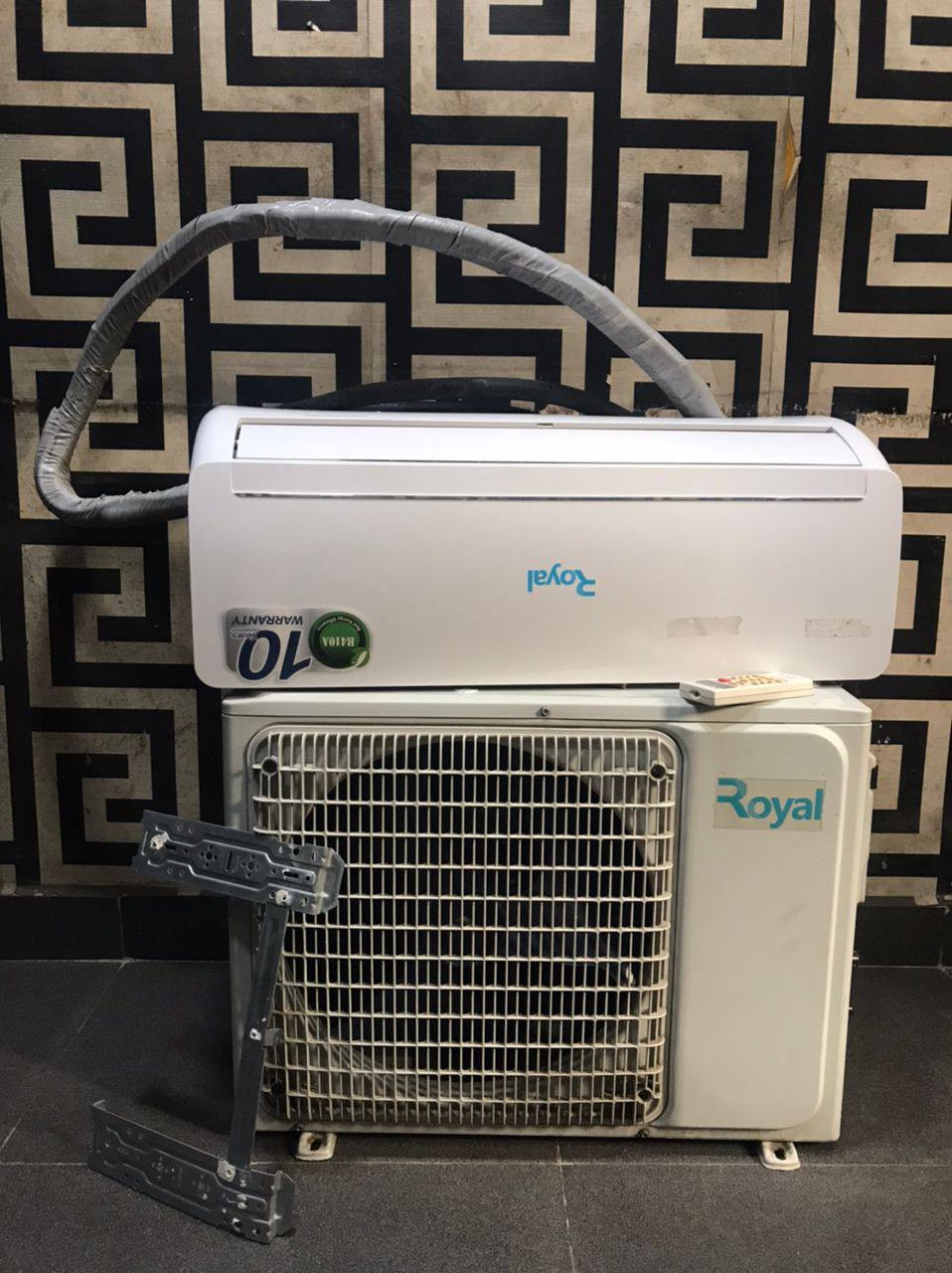 V.Clean, 1Hp Inverter Royal 70% Energy Saver Air-Conditioner With Kit and Inner For-Sale [ Product Code >> 0260 ]