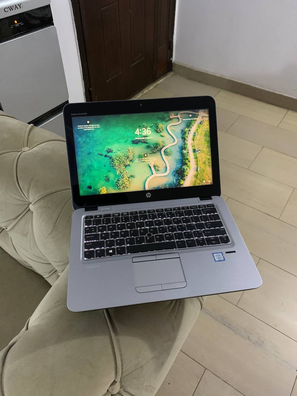 V.Clean 8Gb Ram, 256Gb Ssd, Corei5, Keyboard Light, Touch Screen Hp 820 G4 Laptop For-Sale