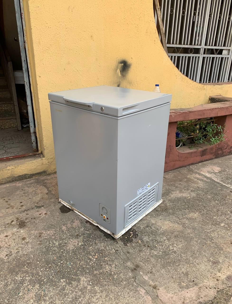 V.Clean Hisense 145 Liters Fast Freezing Chest Freezer | FRZ FC 180SH For-Sale