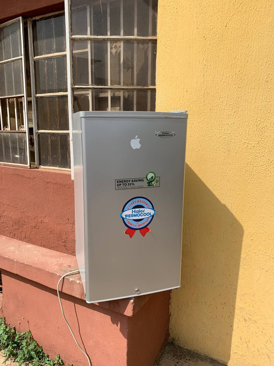 ❌❌SOLD-OUT❌❌...Clean 93Litters Haier Thermocool HR-134MBS Table Top Refrigerator For-Sale