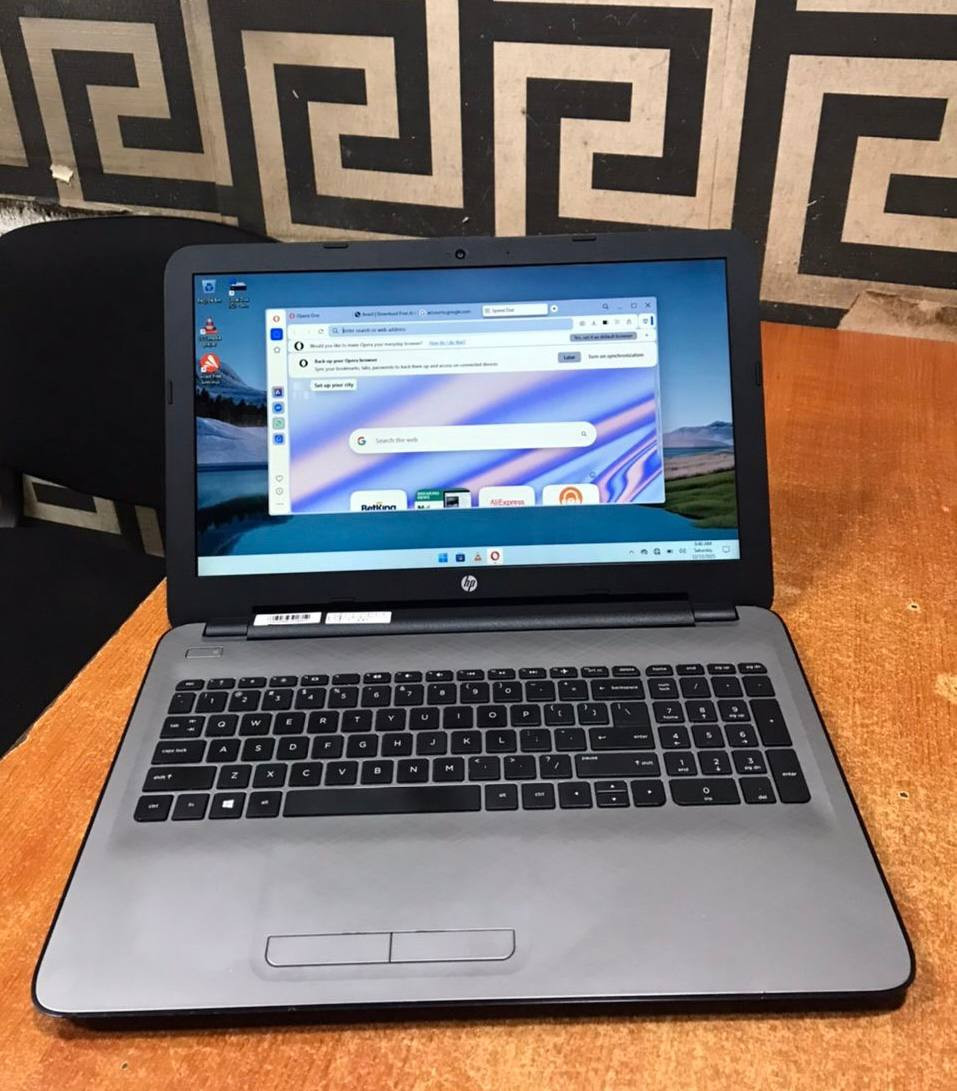 Clean 4Gb Ram, 500Gb Hdd, Touchscreen, 2-3Hours Ba3 Life, Hp 15 Laptop For-Sale