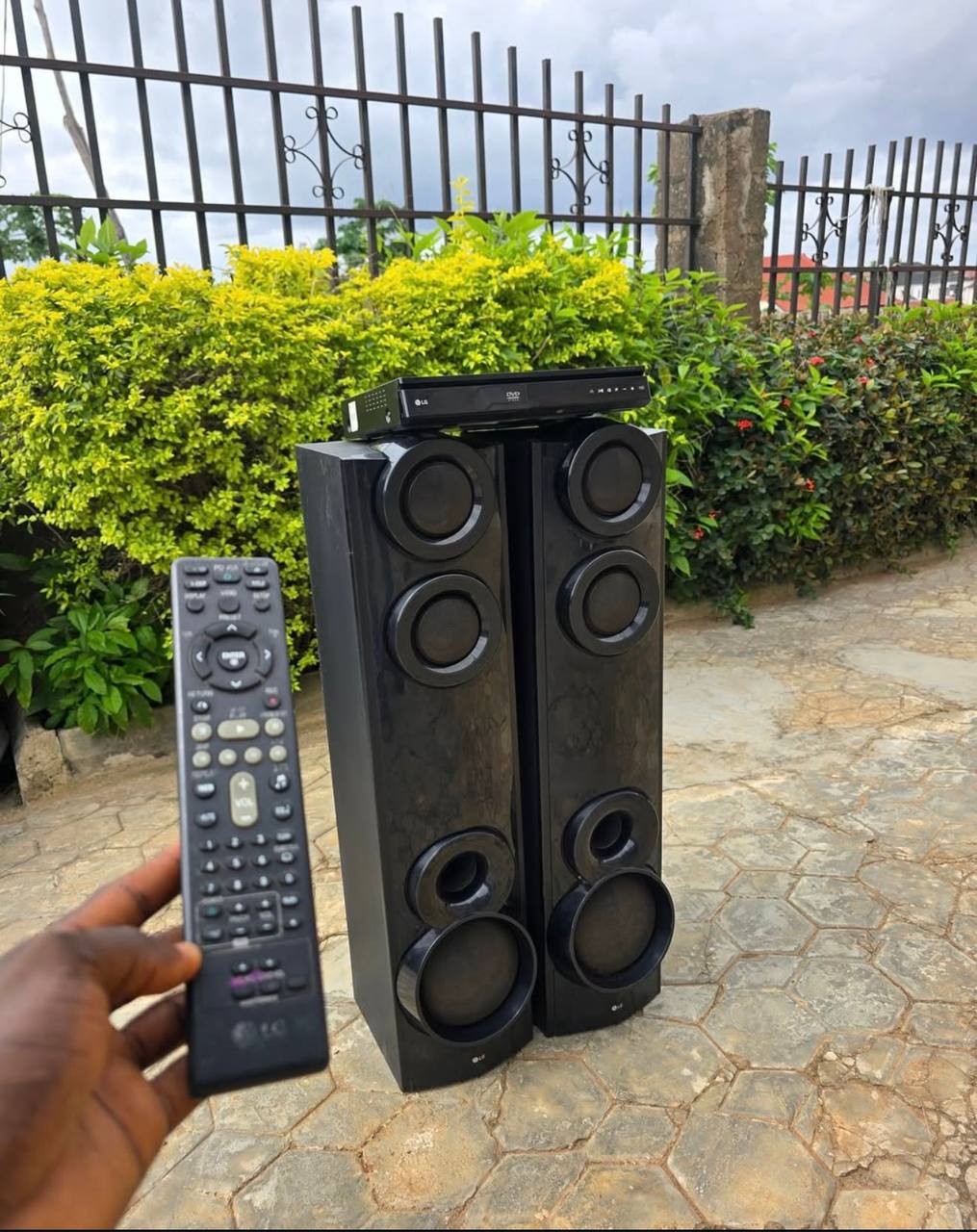 V.Clean 1000W, Bluetooth, m DvdPlayer LG Sound System For-Sale