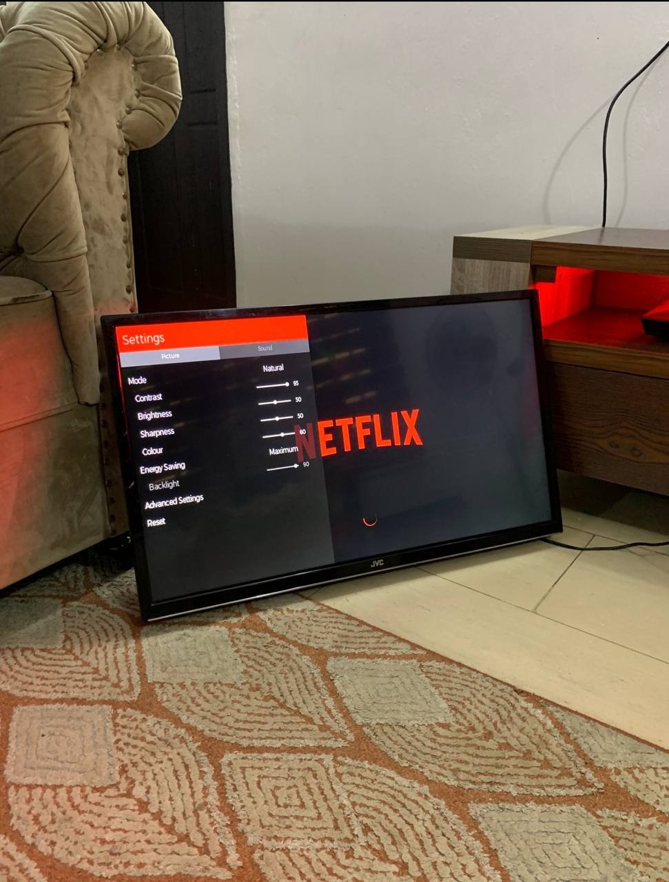V.Clean 32Inches 4K Smart JVC Tv For-Sale