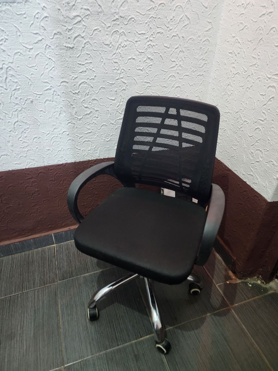 ❌❌SOLD-OUT❌❌ V.Clean Executive Revolving Office Chair For-Sale