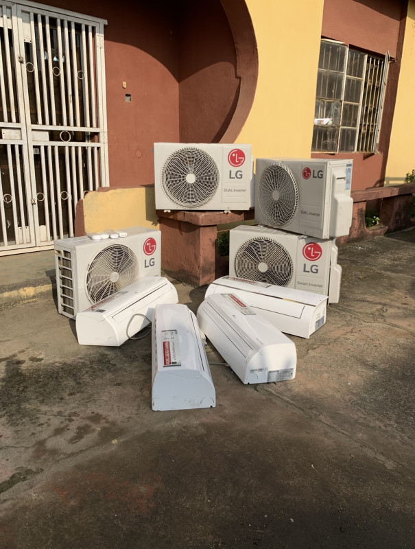 V.Clean 1Hp LG Dual Inverter Air-Conditioner With already filled Gas, Indoor Hanger For-Sale [ Product Code >> 0647 ]