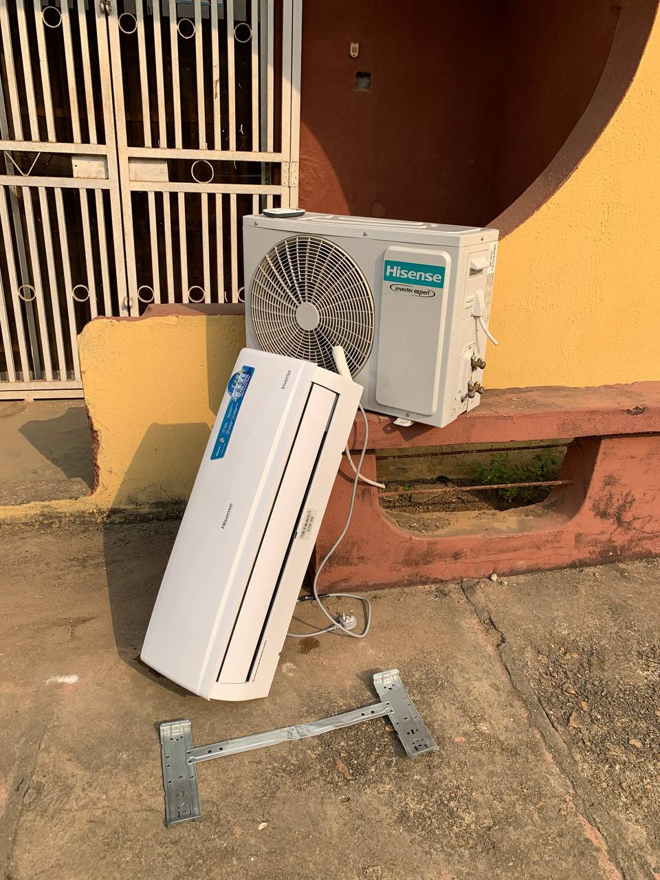 V.Clean, 2025 Model, 1.5Hp Hisense Inverter Air-Conditioner With Already Filled Gas and Outdoor Hanger For-Sale