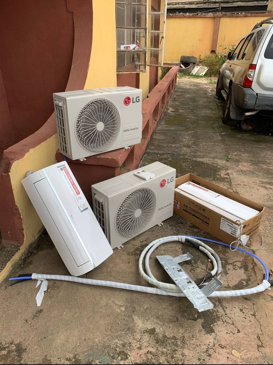 V.Clean, 2Months Used, 1Hp Dual Inverter, 2025 Latest Model Air-Conditioner With already filled gas & Kit For-Sale