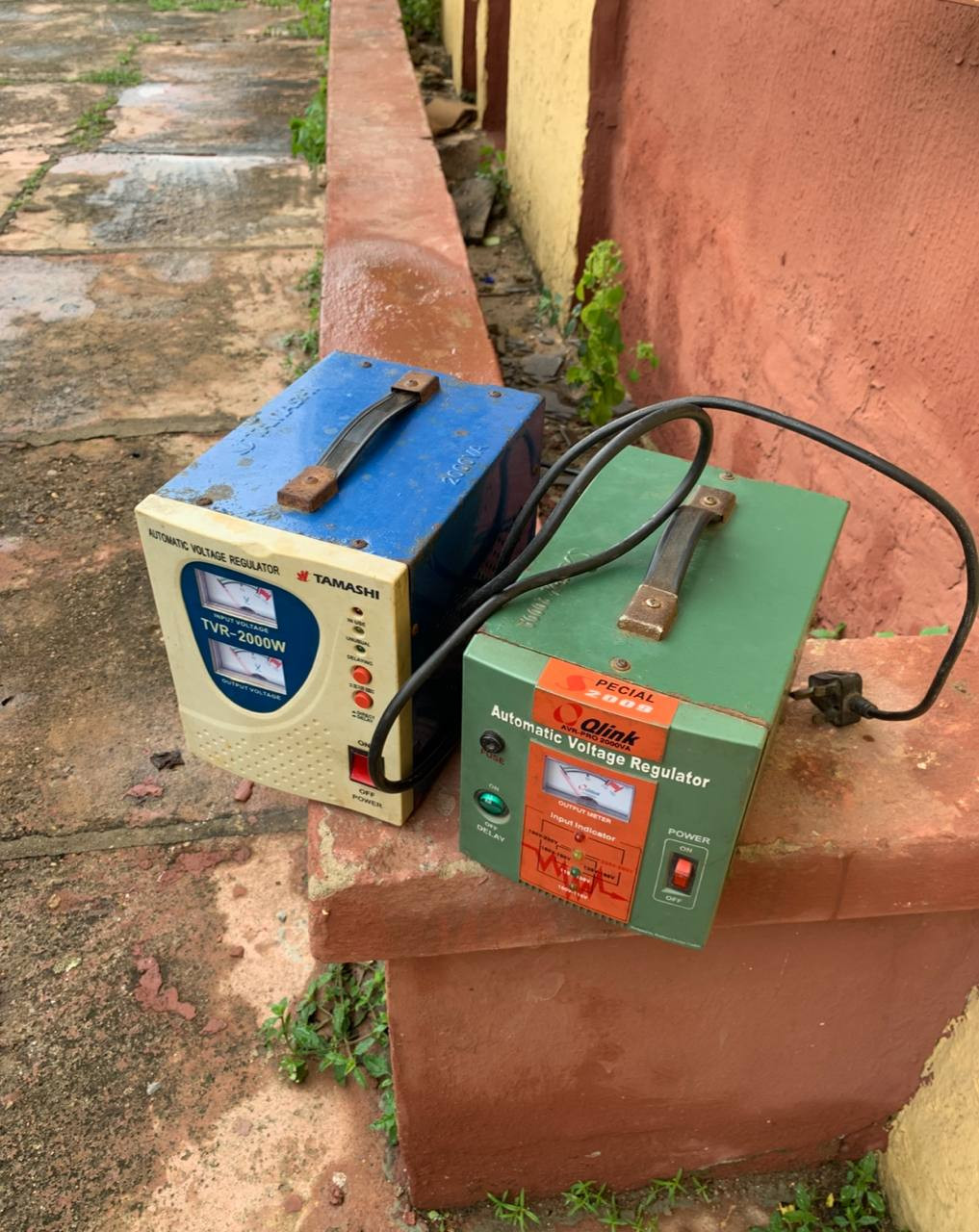 2000Va Tamasi and Qlink Automatic Voltage Regulator Stabilizer For-Sale