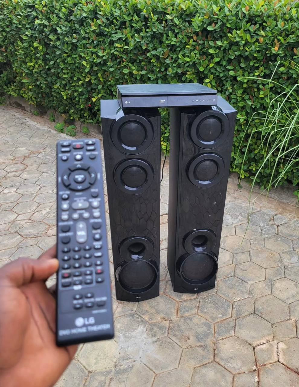 V.Clean 1000W, Bluetooth, Dvd Player LG Bodyguard Sound System For-Sale [ Product Code >> 0273 ]