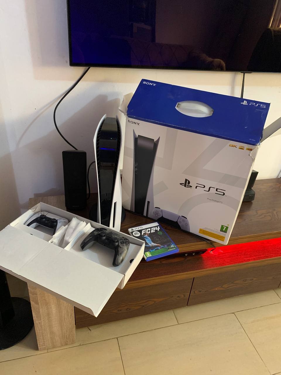 ❌❌SOLD-OUT❌❌..V.Clean PlayStation 5 With 2Controls, 4 Different Games 3installed (UFC5, Jedi Survivor, Tekken3) and FC24 Cd For-Sale