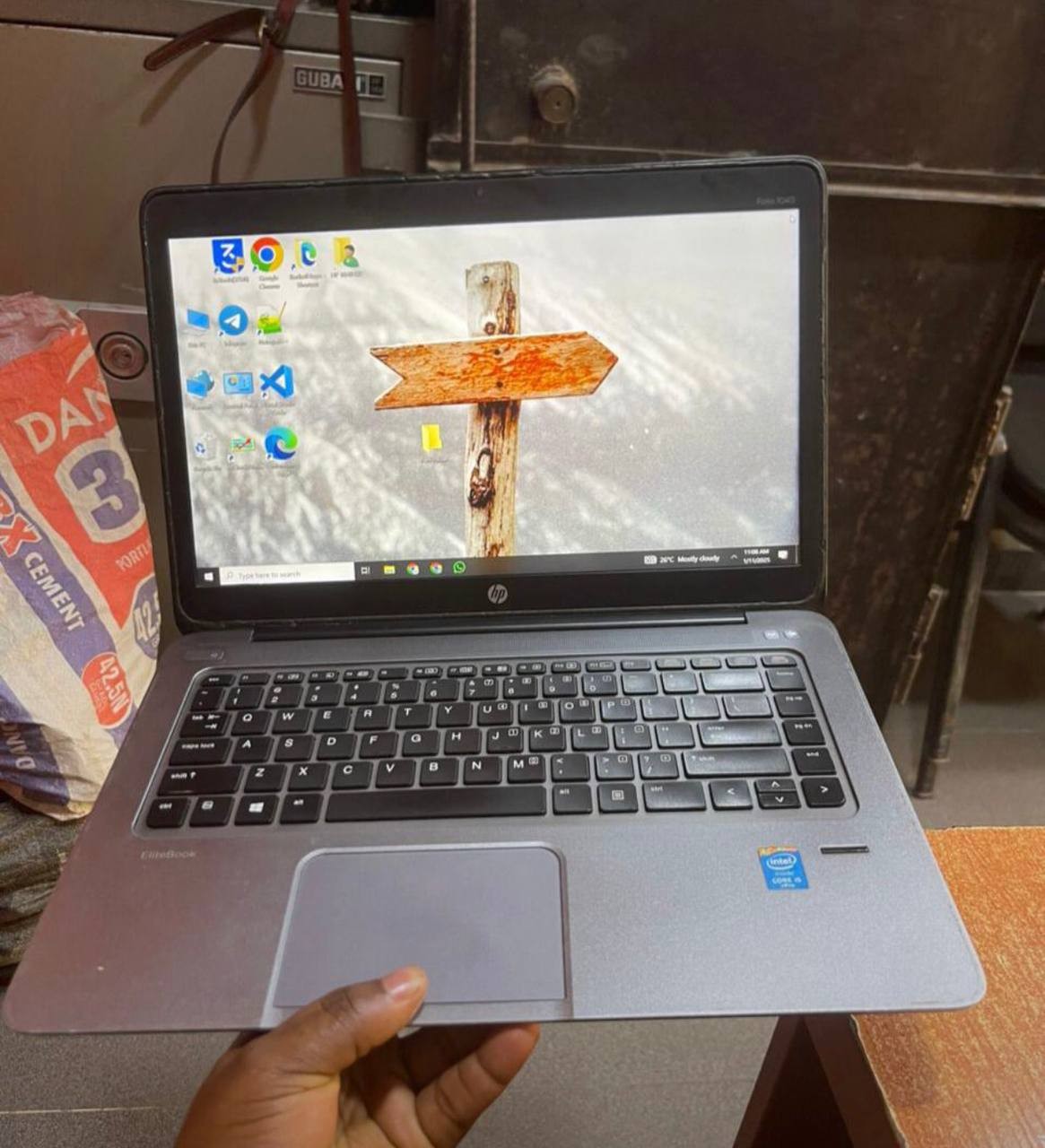 Clean 4Gb Ram, 256Gb Ssd, Corei5, Hp 1040 Laptop For-Sale