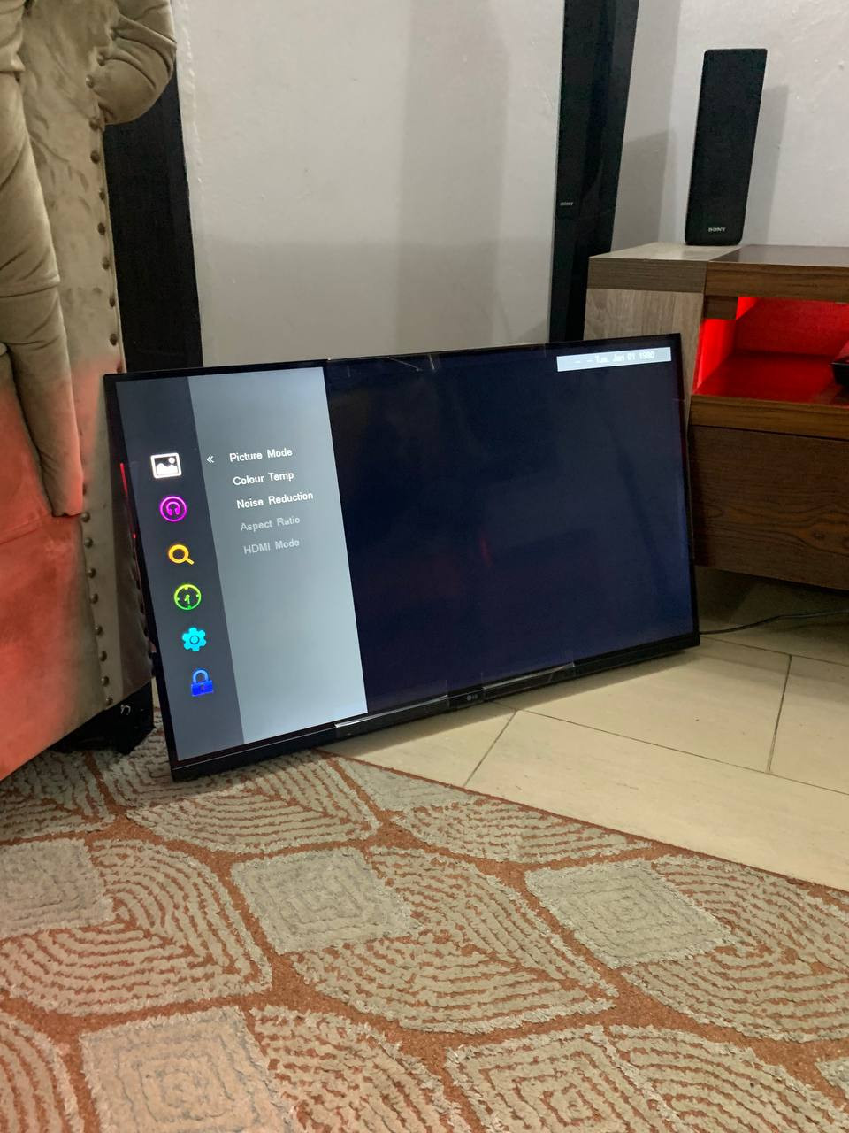 ❌❌SOLD-OUT❌❌   V.Clean 3Weeks Used Lg 32Inches Full Hd Frameless Tv For-Sale