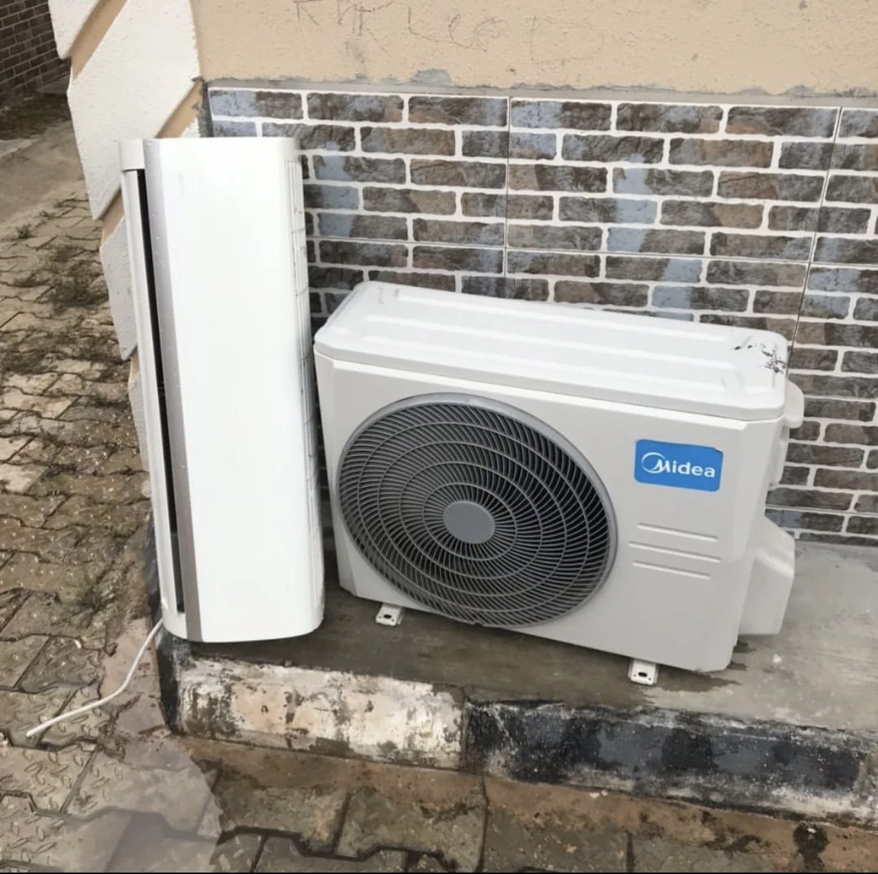 Super Cooling 1.5Hp Midea Split Air Conditioner 100% Copper With Kit and outdoor hanger For-sale
