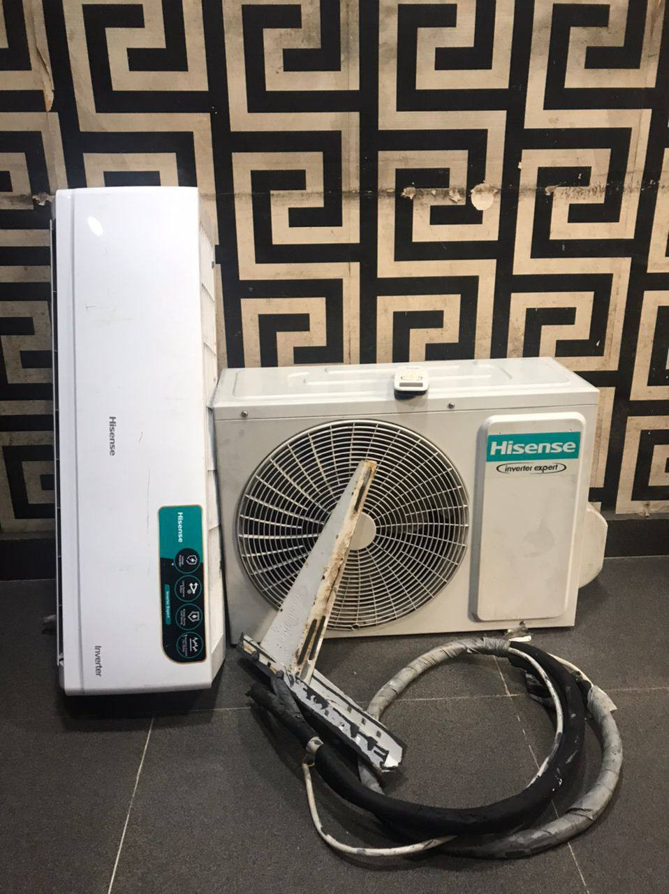 V.Clean Hisense 1.5Hp Inverter Air-Conditioner with kit, Outer hanger and already filled Refrigerant For-Sale
