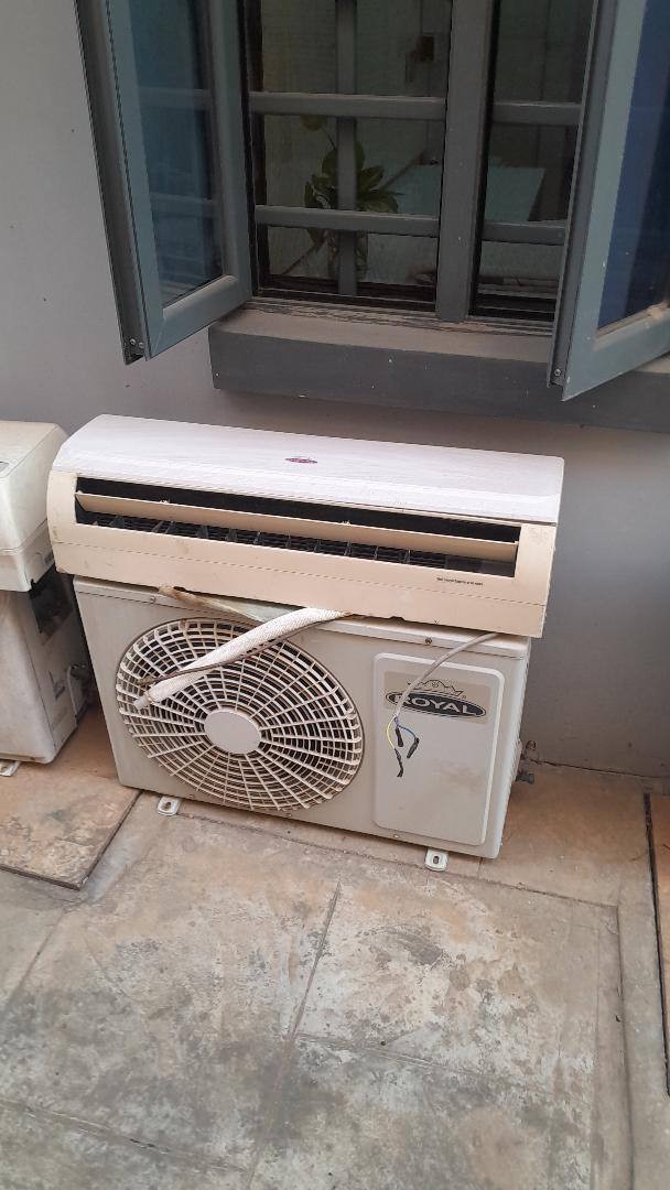 Very Clean 2 Unit Pansonic and Royal 1.5Hp AC and Samsung 1.5Hp  [ Product Code >> 0223 ]