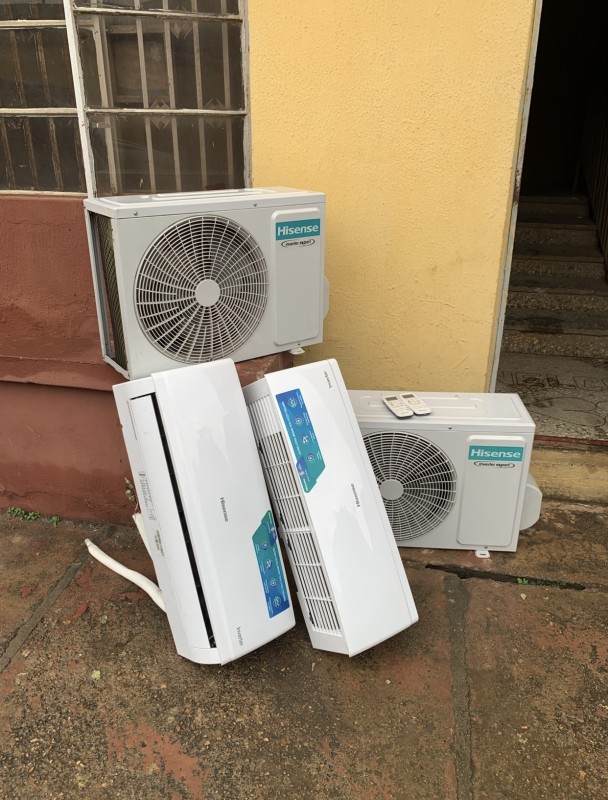 V.Clean 1Hp Hisense Inverter 2024 Model Air-Conditioner With Already filled Gas For-Sale