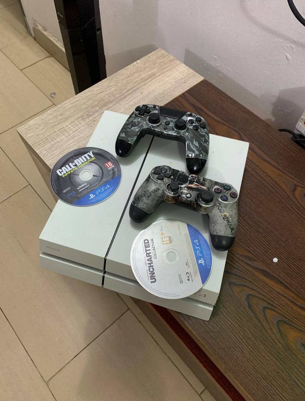 ❌❌SOLD-OUT❌❌...V.Clean 500Gb PlayStation 4 With 2Pad And 2 Cd (Call Of Duty & Uncharted) For-Sale