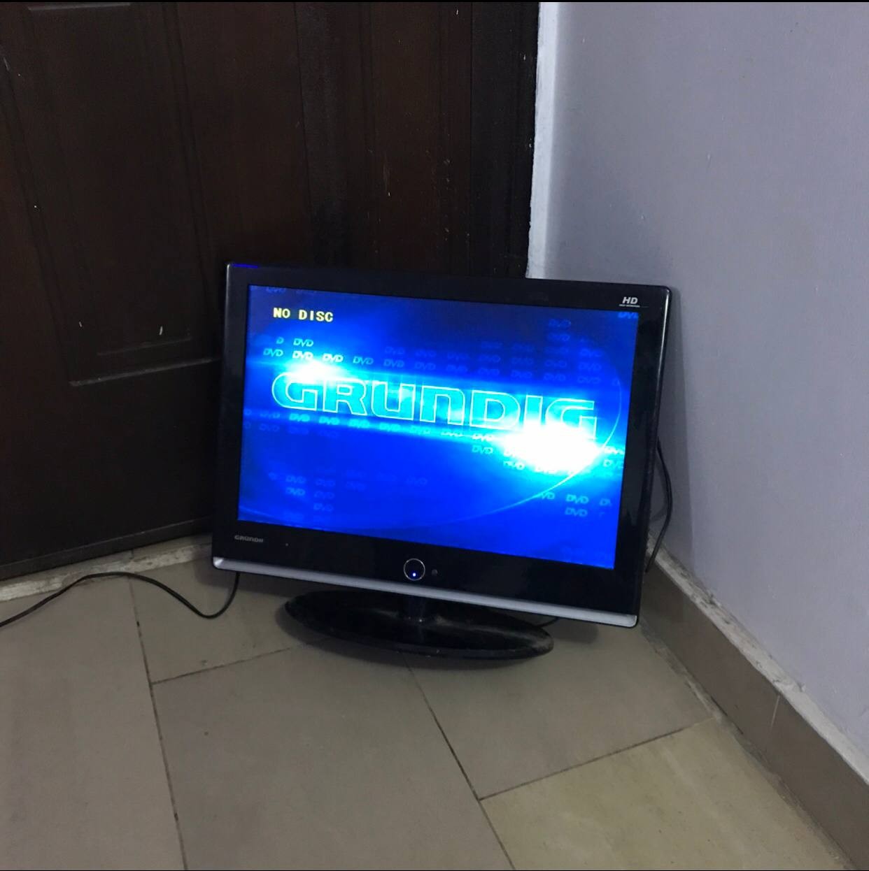 Clean 22inches Grundig LCD TV " NO REMOTE" For-Sale