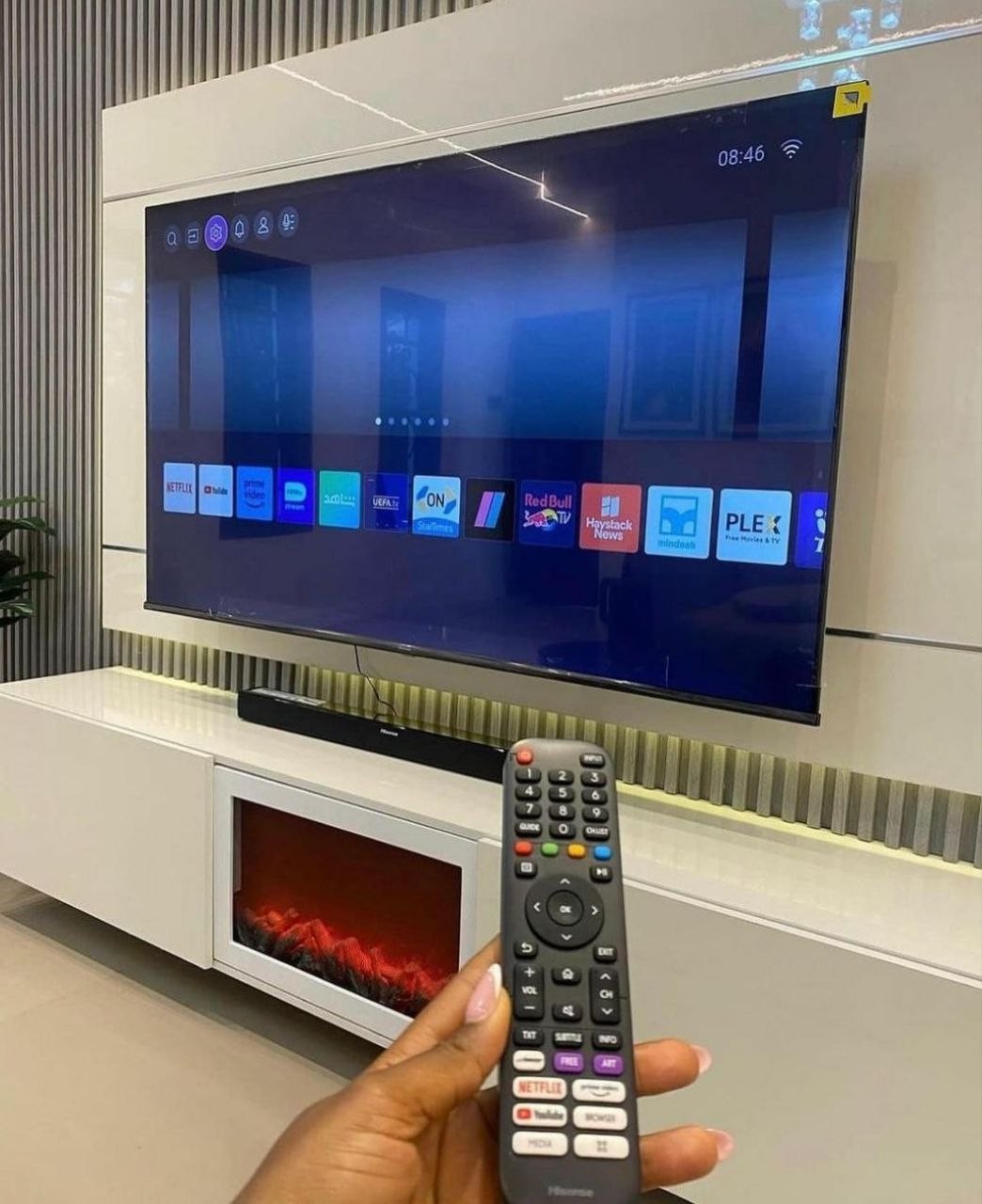 ❌❌SOLD-OUT❌❌ ... 2024 model Just a month used 55 inches Hisense VIDAA smart TV