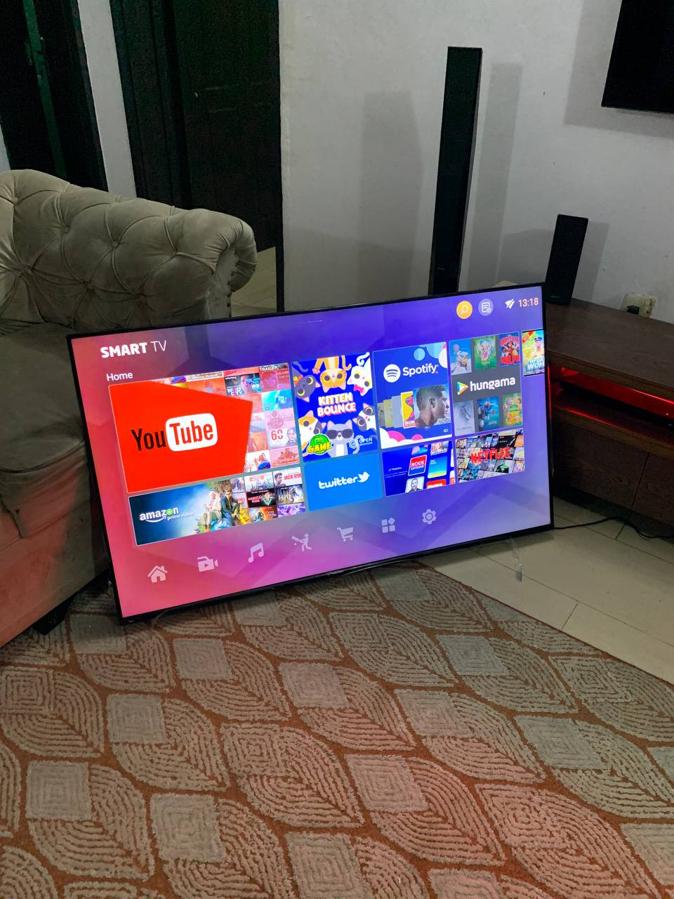 V.Clean, 2025 Model Royal 55 inches 4K UHD Smart Andriod Bluetooth Frameless TV |RTV55SG7N/B For-Sale