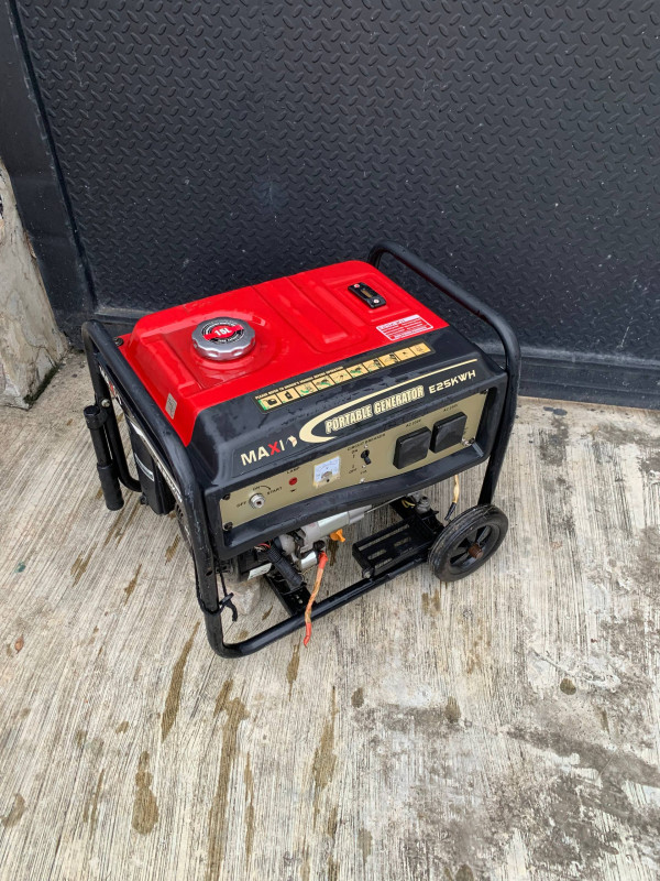 Clean 3.1Kva Maxi E25KWH Key Starter Generator Set For-Sale [ Product Code >> 0569 ]
