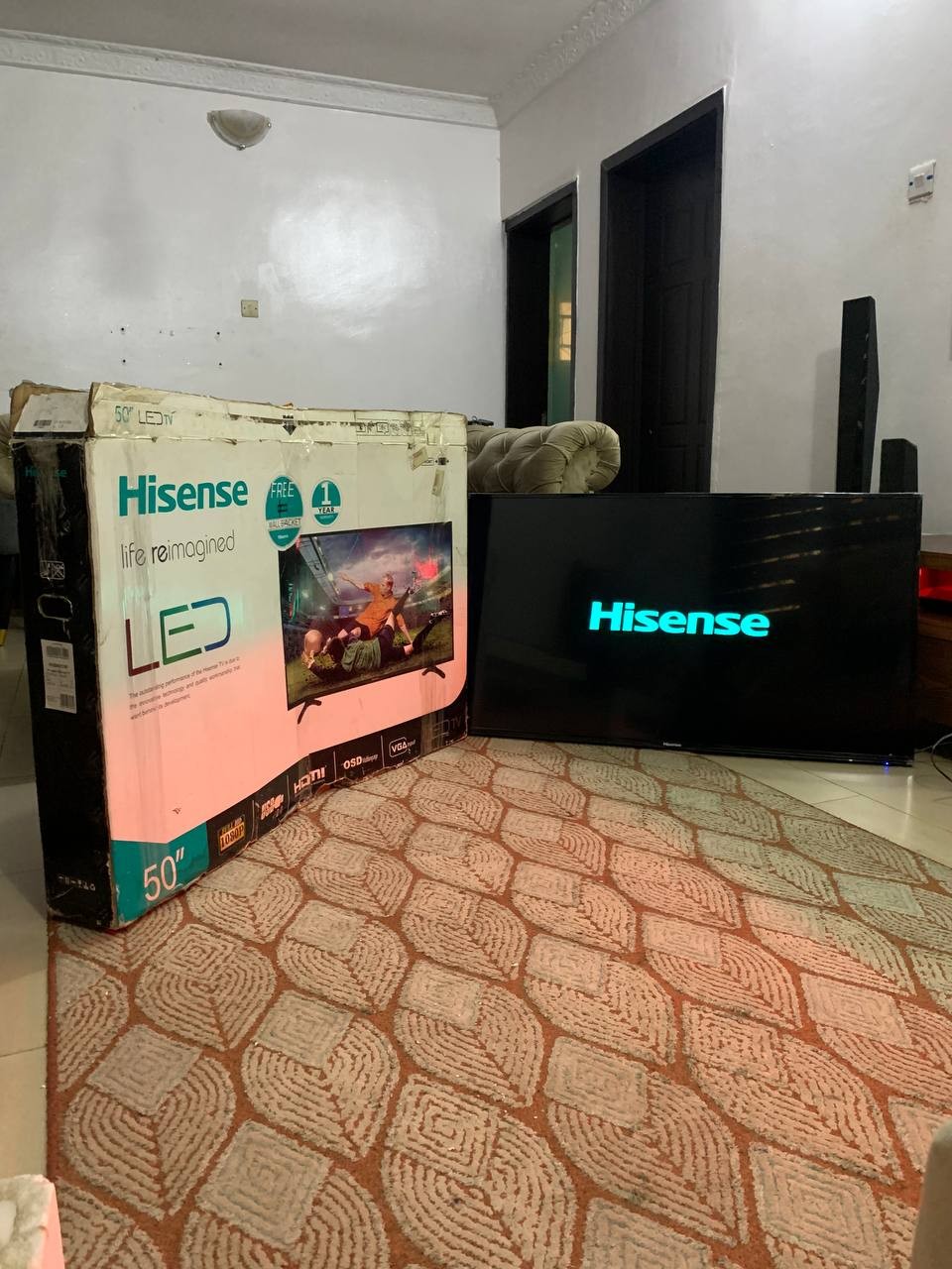 V.Clean 50Inches Full Hd Hisense Tv With Box For-Sale