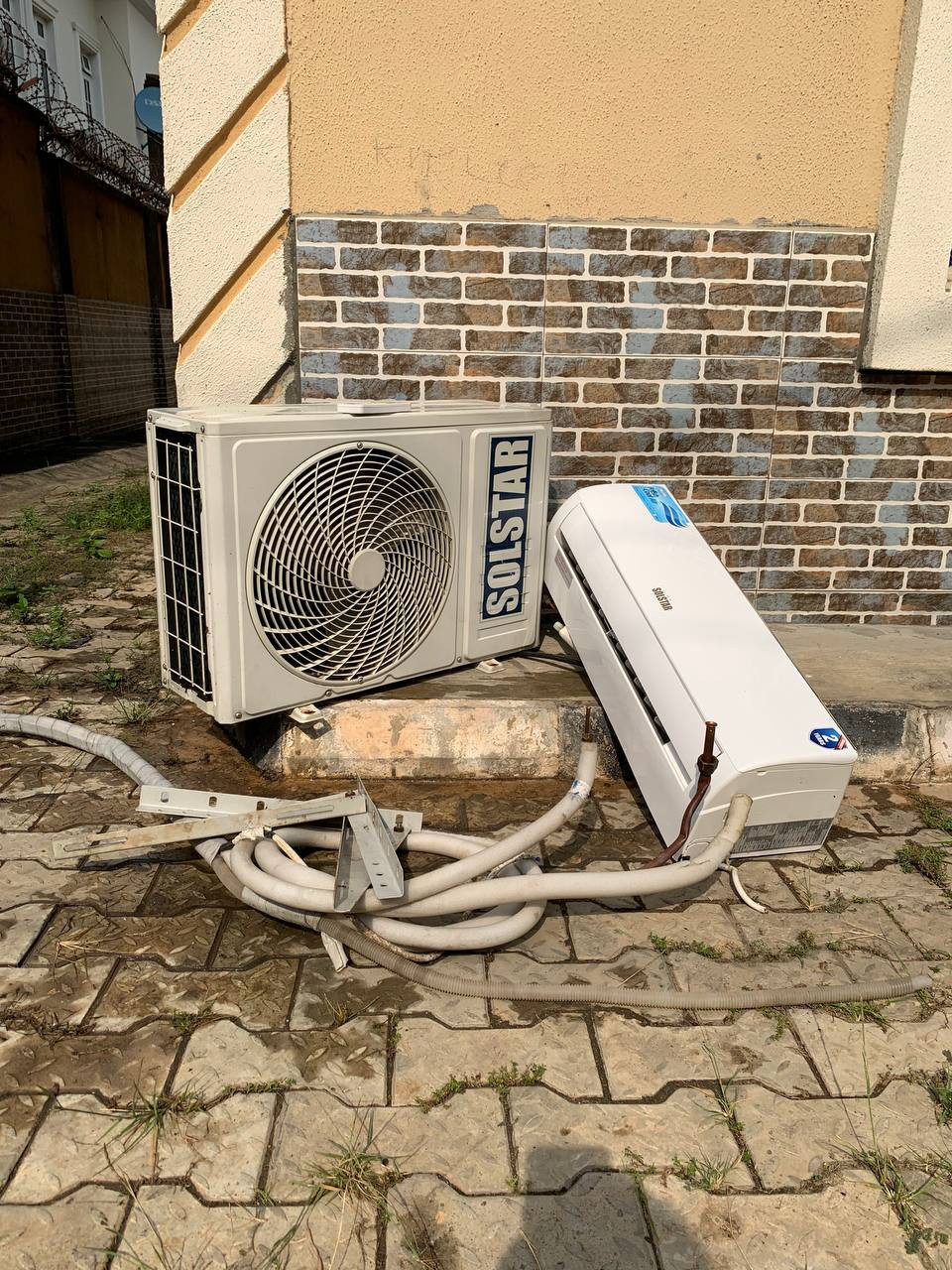 V.Clean Solstar 1.5hp Air-Conditioner with kit, Outdoor Hanger and already filled Refrigerant For-Sale