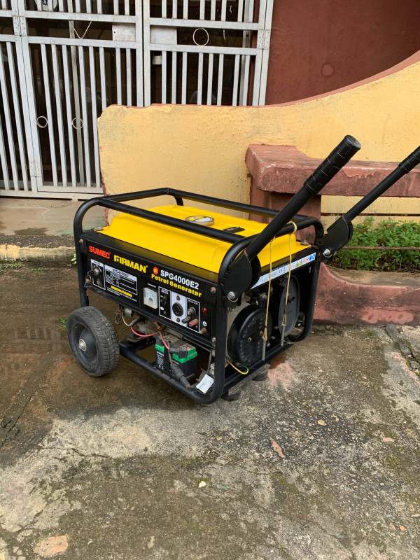 V.Clean 1Month Used 3.3kva Key Starter Generator Set- SPG4000E2 For-Sale [ Product Code >> 0783 ]