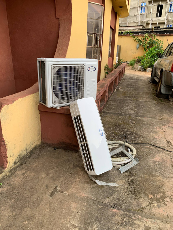V.Clean 1.5Hp Technocool Air Conditioner With Filled Gas, Kit, Outdoor and Indoor Hanger For-Sale  [ Product Code >> 0706]