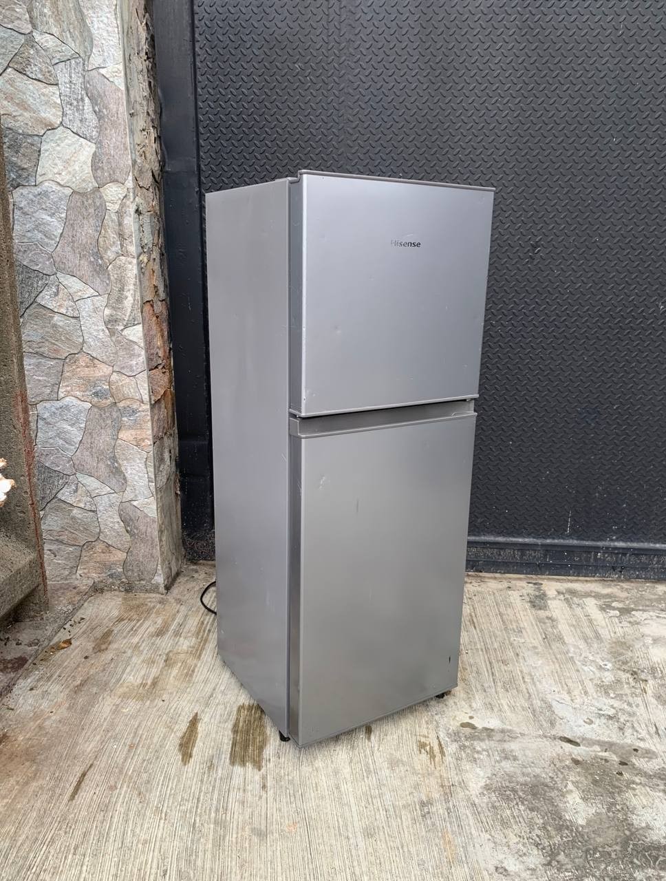 Very Clean Hisesne Double Door Refrigerator 193DR