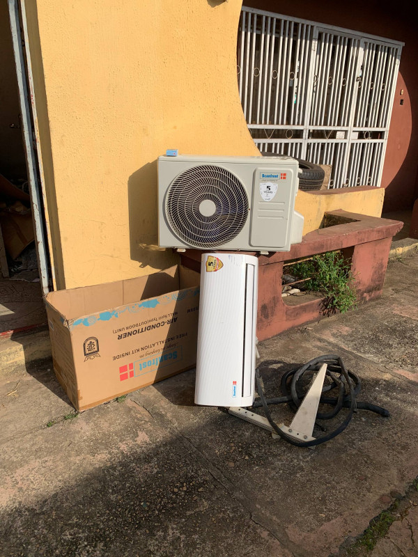 V.Clean 1Hp Low Voltage Storage Scanfrost Air-Conditioner With Kit and Outdoor Hanger For-Sale [ Product Code >> 0829 ]