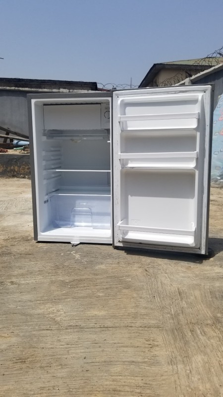 ❌SOLD OUT ... VERY CLEAN HISENSE TABLE TOP REFRIGERATOR