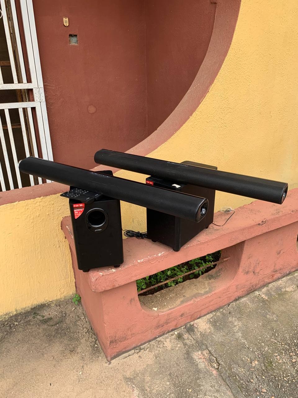 V.Clean F&D HT330 Bluetooth Soundbar + Subwoofer - Black For-Sale